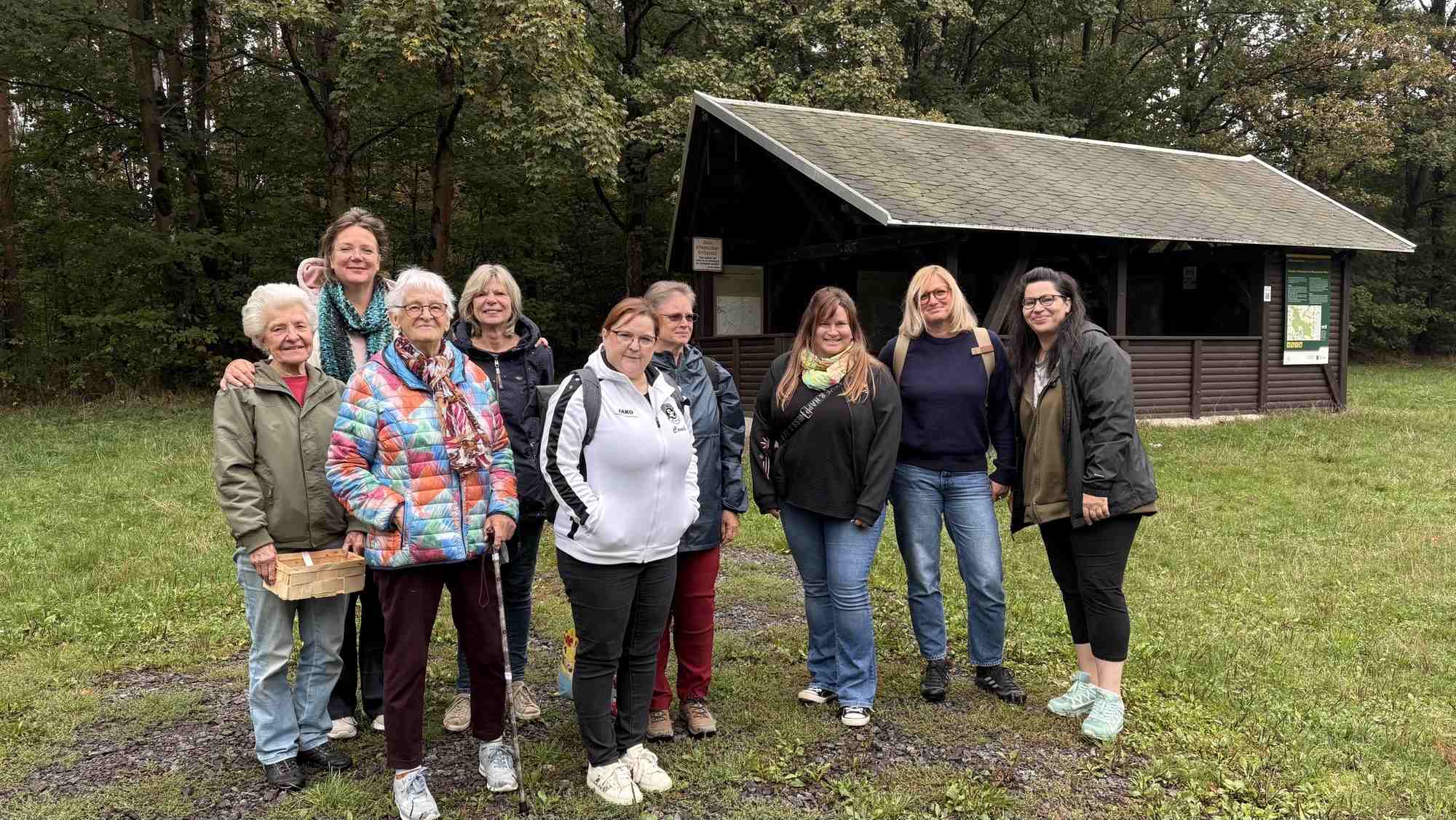 Gruppenbild der Teilnehmenden im Wermsdorfer Forst